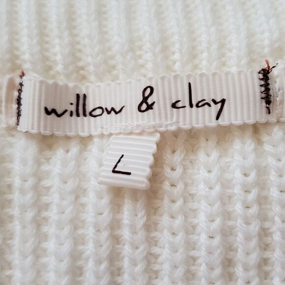 🔹️Willow & Clay Cream Grommet Lace up Sweater Large - Picture 9 of 11